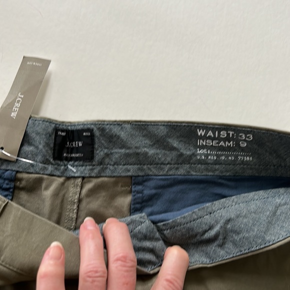 J. Crew Men’s 9” Stretch Chino Short - Picture 4 of 5